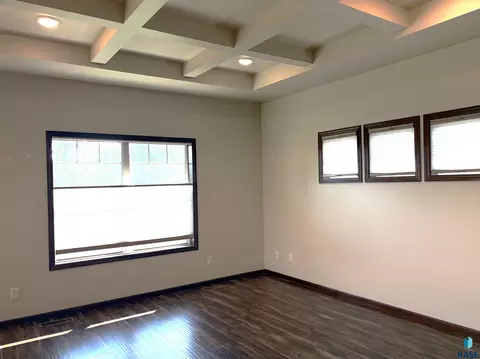 Living - 5101 E 61st St, Sioux Falls, SD 57108 photo 1 of 2