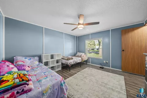 Bedroom - Bobwhite Pl, Sioux Falls, SD 57107 photo 4 of 6