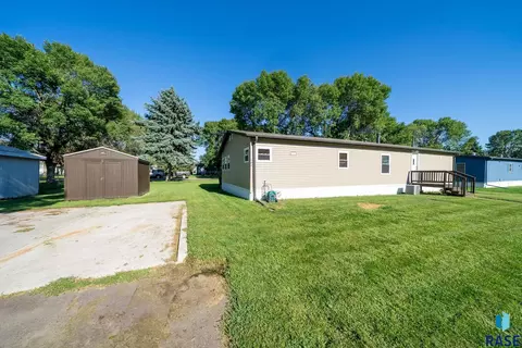 Exterior - Bobwhite Pl, Sioux Falls, SD 57107 photo 2 of 11