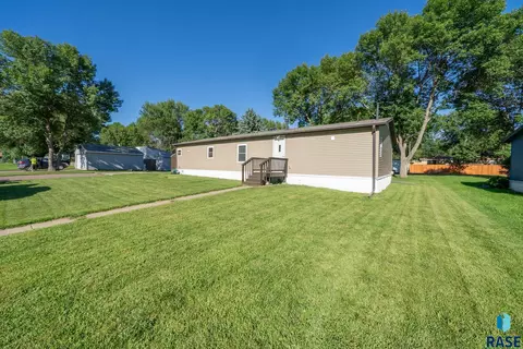Exterior - Bobwhite Pl, Sioux Falls, SD 57107 photo 10 of 11