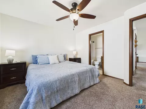 6209 N Seubert Ave, Sioux Falls, SD 57104 photo 11