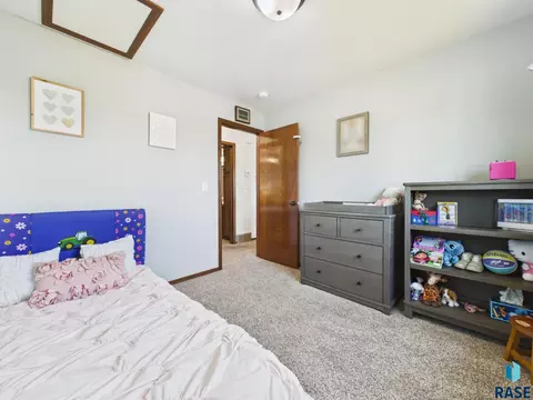 6209 N Seubert Ave, Sioux Falls, SD 57104 photo 14