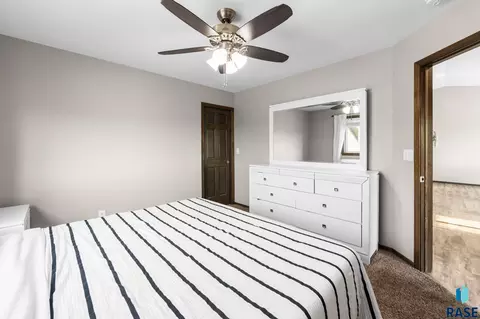 Bedroom - 4024 S Sparta Ave, Sioux Falls, SD 57110 photo 2 of 7