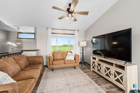 Living - 4024 S Sparta Ave, Sioux Falls, SD 57110 photo 2 of 3