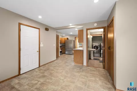 Entry Way - 317 N Harth Ave, Madison, SD 57042 photo 4 of 5