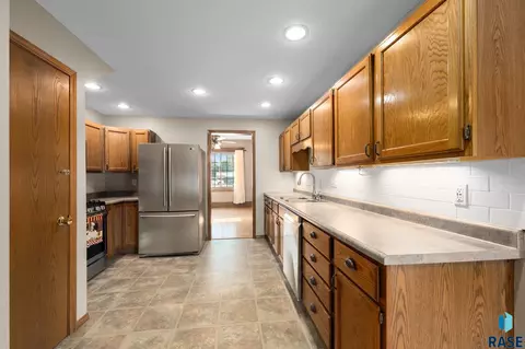 Kitchen - 317 N Harth Ave, Madison, SD 57042 photo 1 of 4
