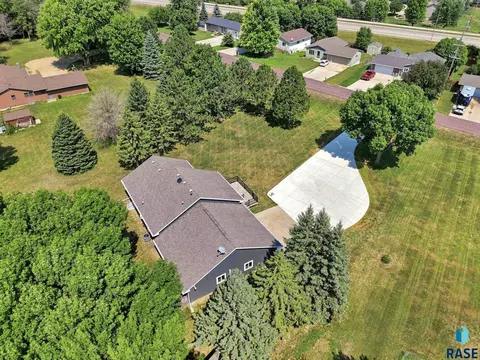 View/Area - 703 W 3rd St, Dell Rapids, SD 57022 photo 3 of 6