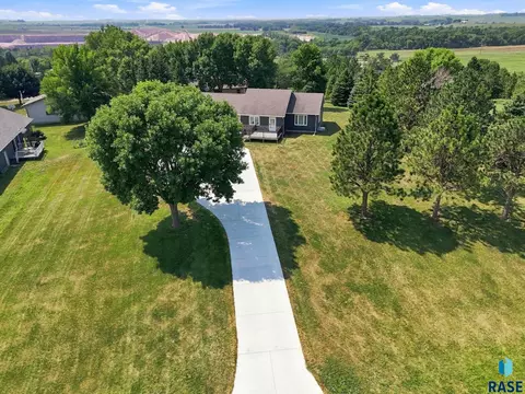 View/Area - 703 W 3rd St, Dell Rapids, SD 57022 photo 2 of 6