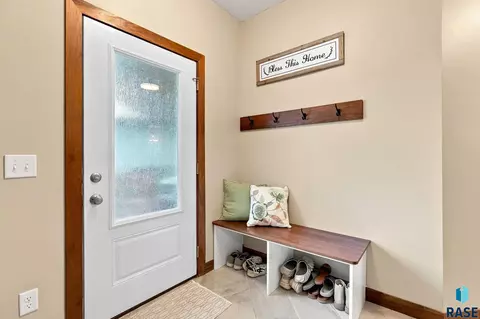Entry Way - 2327 N Main St, Tea, SD 57064 photo 1 of 2