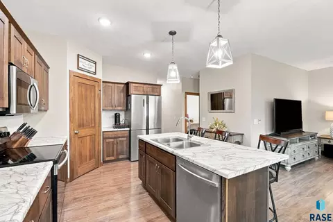 Kitchen - 2327 N Main St, Tea, SD 57064 photo 2 of 2
