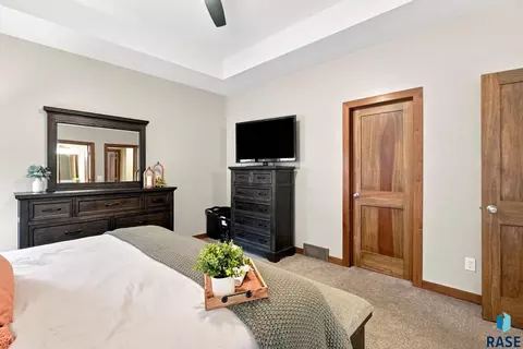 Bedroom - 2327 N Main St, Tea, SD 57064 photo 3 of 7