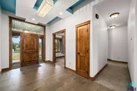 Entry Way - 3408 E Broken Arrow St, Sioux Falls, SD 57103 photo 2 of 2