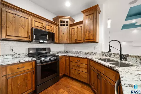 Kitchen - 3408 E Broken Arrow St, Sioux Falls, SD 57103 photo 1 of 8
