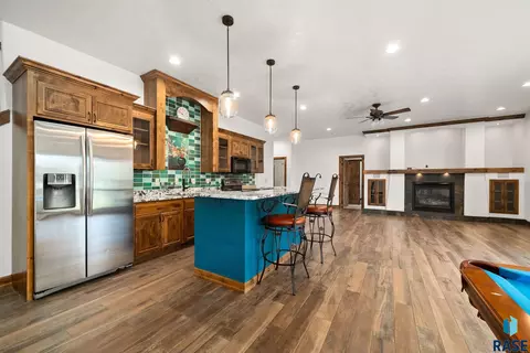 Kitchen - 3408 E Broken Arrow St, Sioux Falls, SD 57103 photo 6 of 8