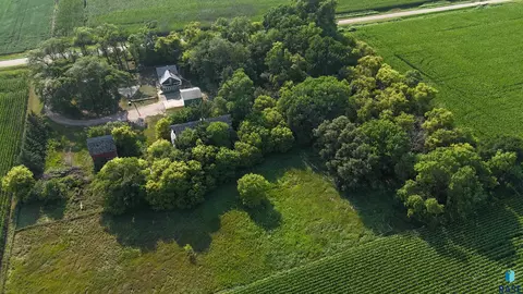 24450 481st Ave, Dell Rapids, SD 57022