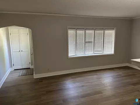 Living - 1202 Pine St, Yankton, SD 57078 photo 2 of 3