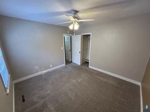 Bedroom - 1202 Pine St, Yankton, SD 57078 photo 3 of 4