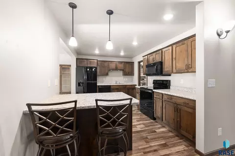 Kitchen - 5011 E 63rd St, Sioux Falls, SD 57108 photo 1 of 4