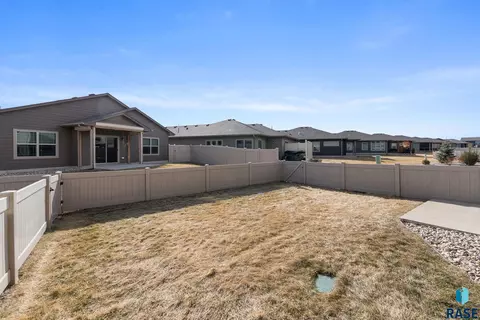 Exterior - 5011 E 63rd St, Sioux Falls, SD 57108 photo 6 of 6
