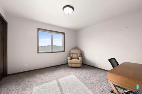Bedroom - 5011 E 63rd St, Sioux Falls, SD 57108 photo 3 of 7