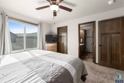Bedroom - 5011 E 63rd St, Sioux Falls, SD 57108 photo 6 of 7