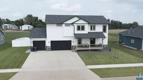 Exterior - 308 E 11th St, Crooks, SD 57020 photo 7 of 8