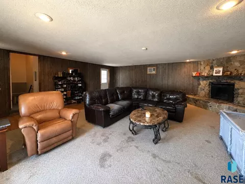 Living - 321 E 8th St, Miller, SD 57362 photo 3 of 3