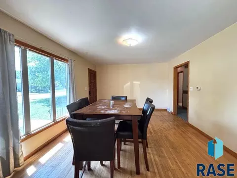 Dining - 321 E 8th St, Miller, SD 57362 photo 2 of 2