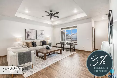 6203 S Rex Pl, Sioux Falls, SD 57108