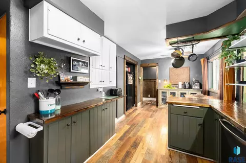 Kitchen - 1024 3rd St, Garretson, SD 57030 photo 5 of 5