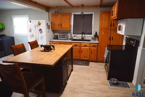 Kitchen - 401 W Washington St, Howard, SD 57349 photo 1 of 2