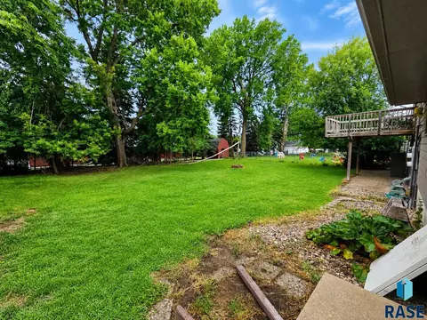 Exterior - 2905 E Klondike Trl, Sioux Falls, SD 57103 photo 3 of 7