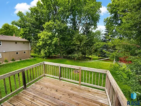 Exterior - 2905 E Klondike Trl, Sioux Falls, SD 57103 photo 2 of 7