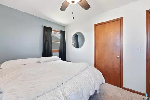 Bedroom - 1109 4th St, Garretson, SD 57030 photo 4 of 10