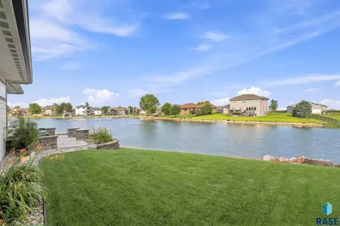 Exterior - 2645 Park Pl, Tea, SD 57064 photo 9 of 11