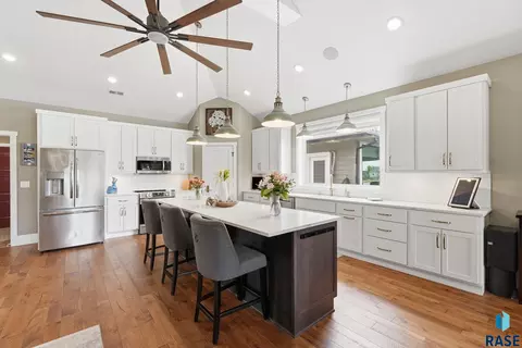 Kitchen - 2645 Park Pl, Tea, SD 57064 photo 1 of 4