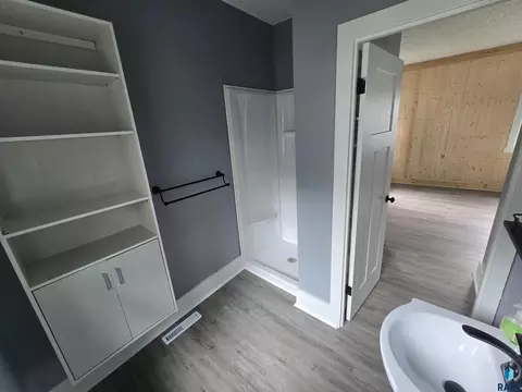 707 E 7th St, Sioux Falls, SD 57103 photo 6