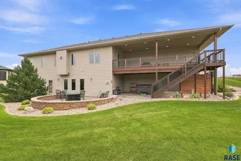 Exterior - 7304 E Donnelly Dr, Sioux Falls, SD 57110 photo 1 of 3