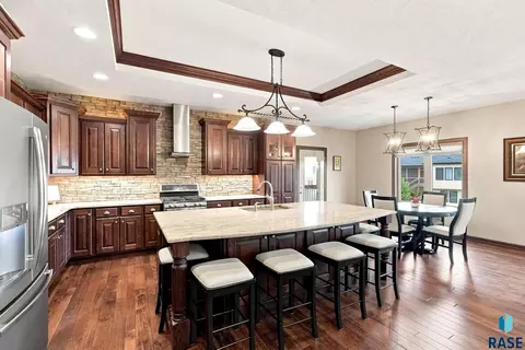 Kitchen - 7304 E Donnelly Dr, Sioux Falls, SD 57110 photo 2 of 3