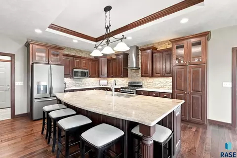 Kitchen - 7304 E Donnelly Dr, Sioux Falls, SD 57110 photo 1 of 3