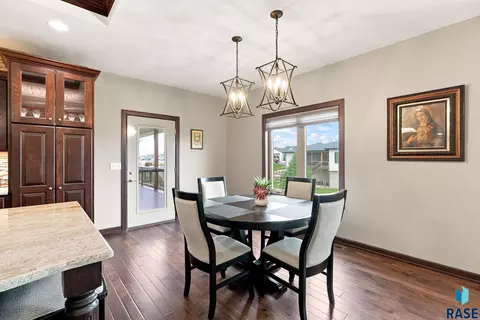 Dining - 7304 E Donnelly Dr, Sioux Falls, SD 57110 photo 1 of 2