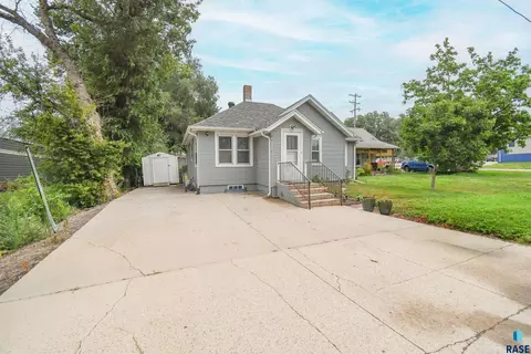 Other - 610 E 3rd St, Dell Rapids, SD 57022 photo 4 of 14