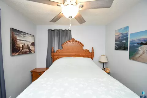 Bedroom - 610 E 3rd St, Dell Rapids, SD 57022 photo 2 of 4