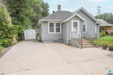Other - 610 E 3rd St, Dell Rapids, SD 57022 photo 6 of 14