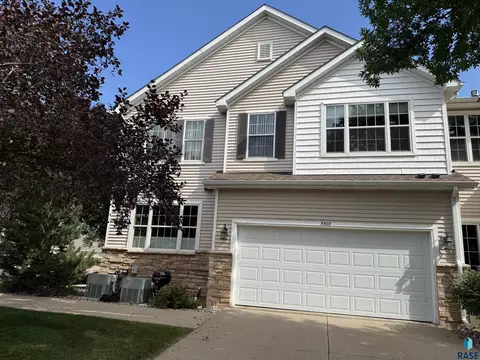 Exterior - 5502 S Sandra Dr, Sioux Falls, SD 57108 photo 2 of 3
