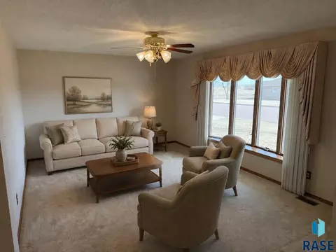 Living - 308 E Wagner St, Marion, SD 57043 photo 3 of 4