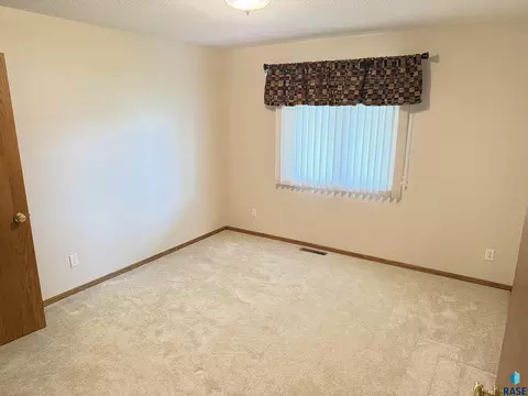 Bedroom - 308 E Wagner St, Marion, SD 57043 photo 1 of 7