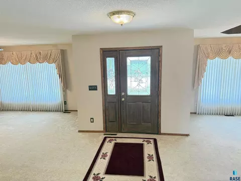 Entry Way - 308 E Wagner St, Marion, SD 57043 photo 1 of 2