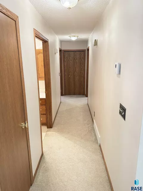 Entry Way - 308 E Wagner St, Marion, SD 57043 photo 2 of 2