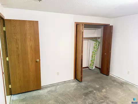 Bedroom - 308 E Wagner St, Marion, SD 57043 photo 7 of 7